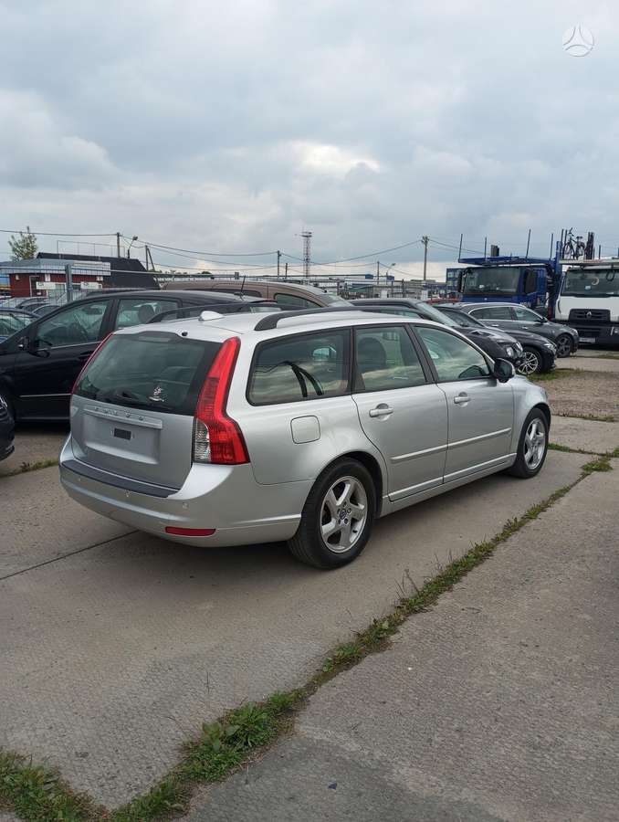 Volvo V50 - 9