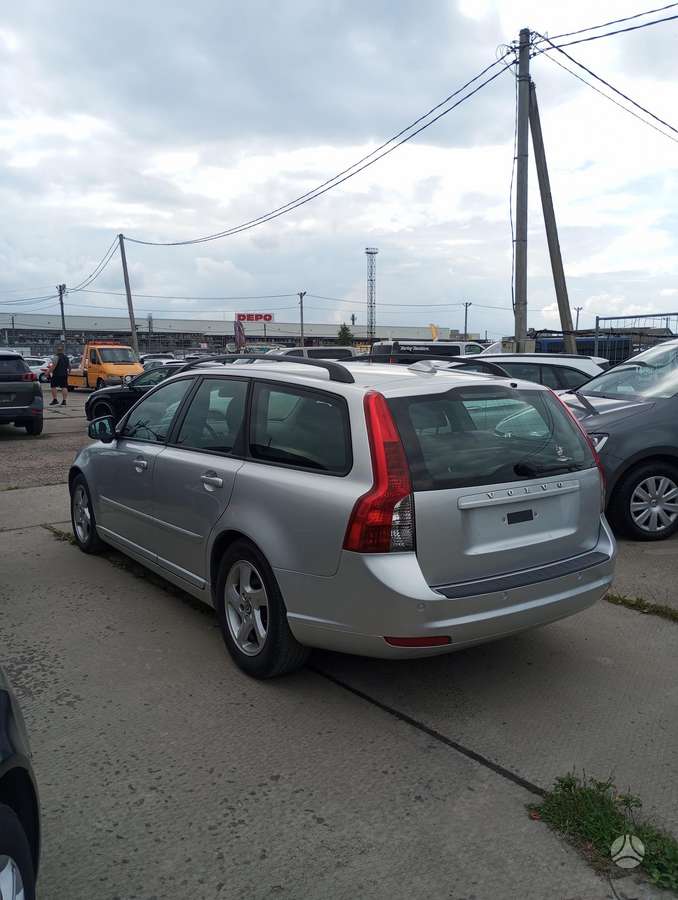 Volvo V50 - 10