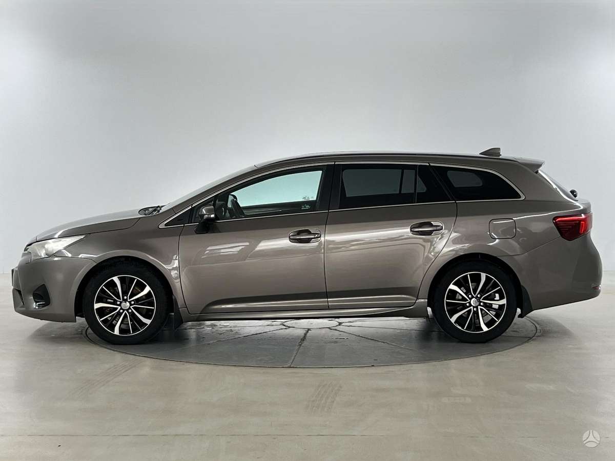 Toyota Avensis - 3