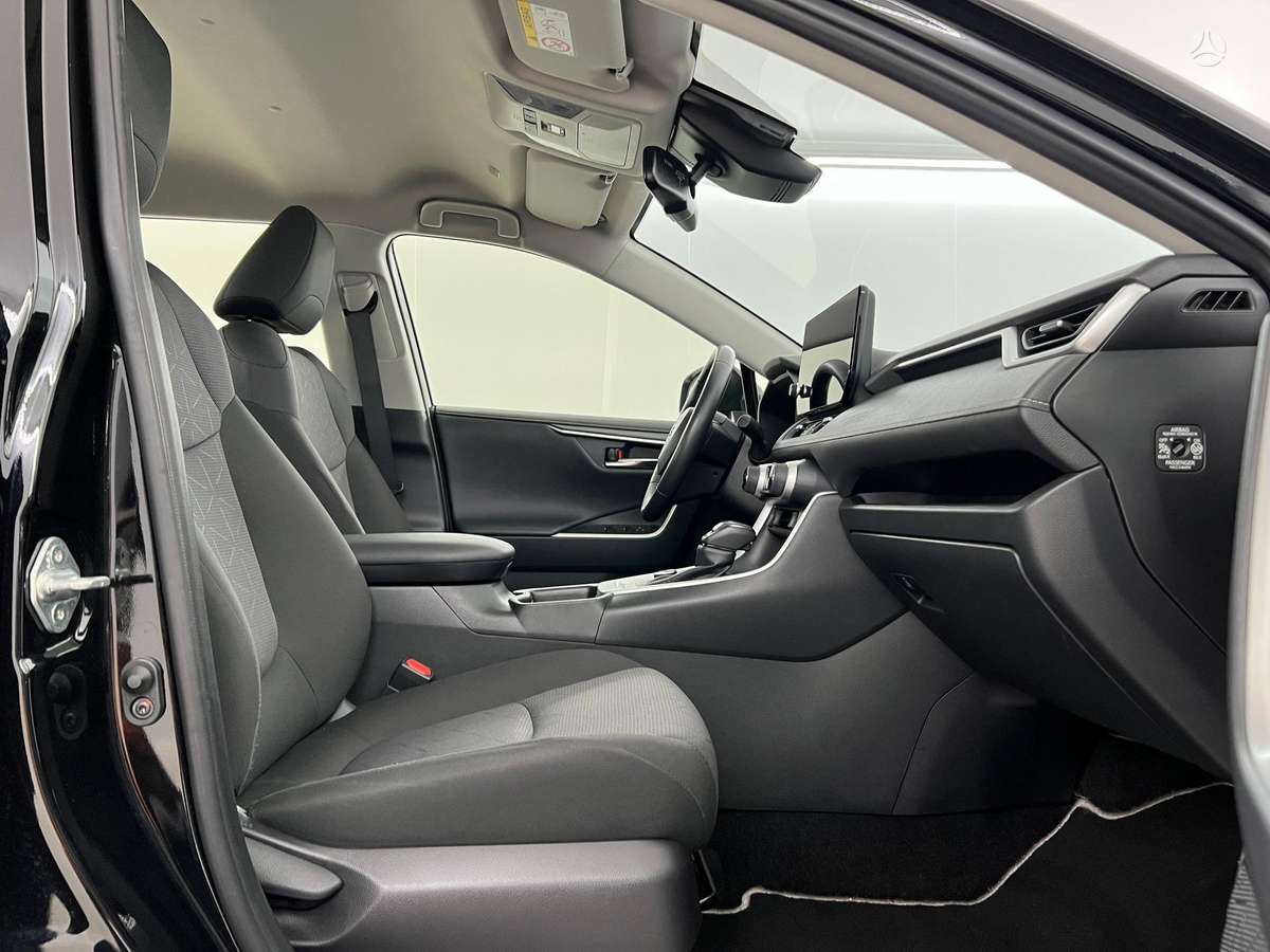 Toyota RAV4 - 6