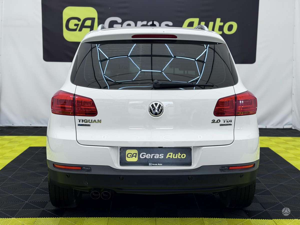 Volkswagen Tiguan - 5