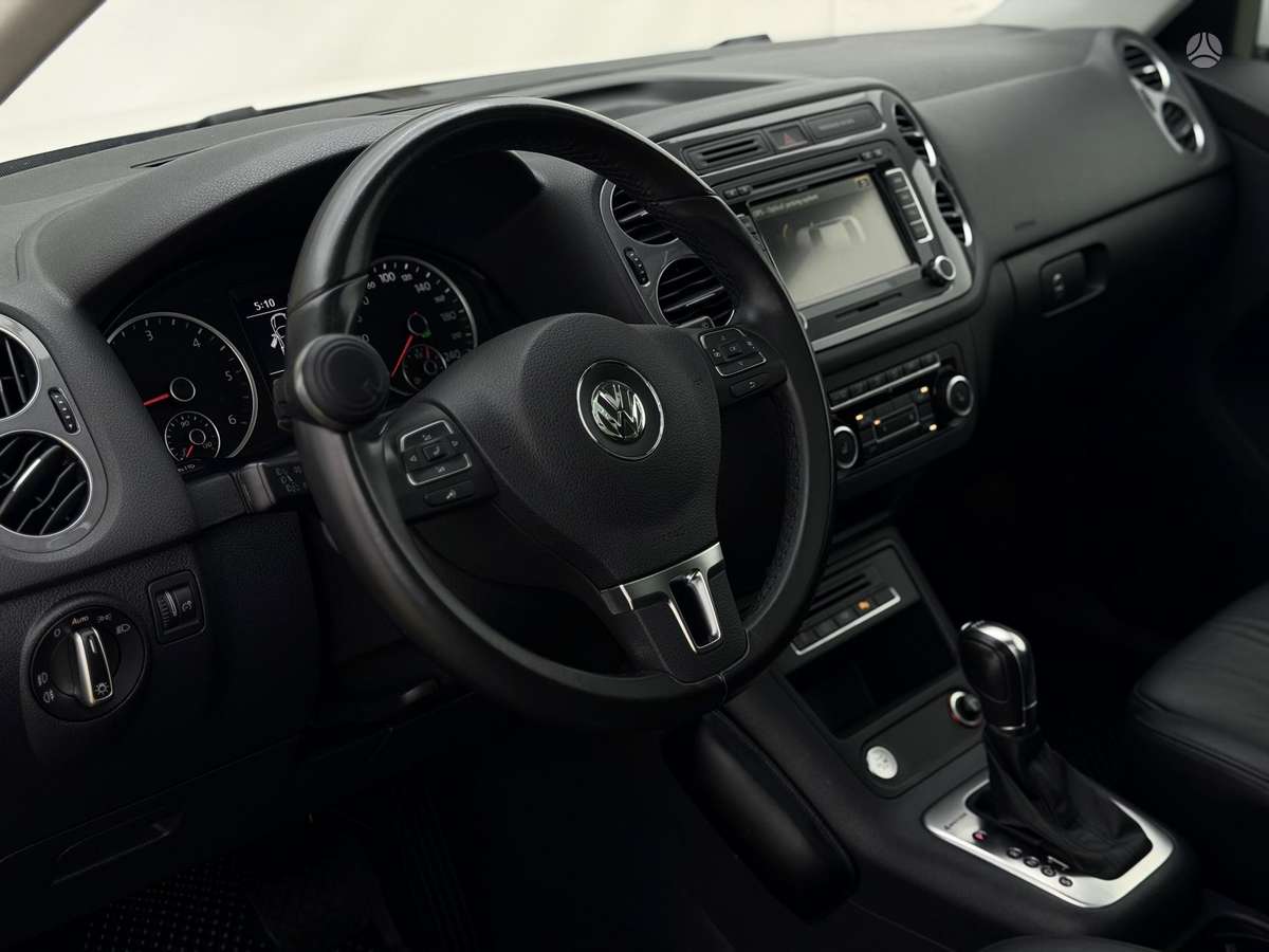 Volkswagen Tiguan - 9
