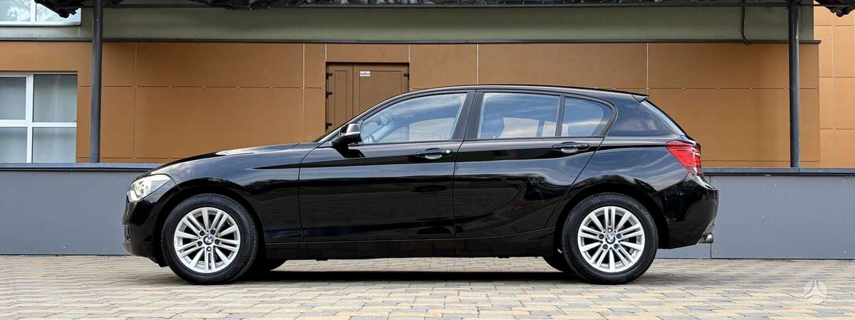 BMW 116, 1.6 l., hatchback