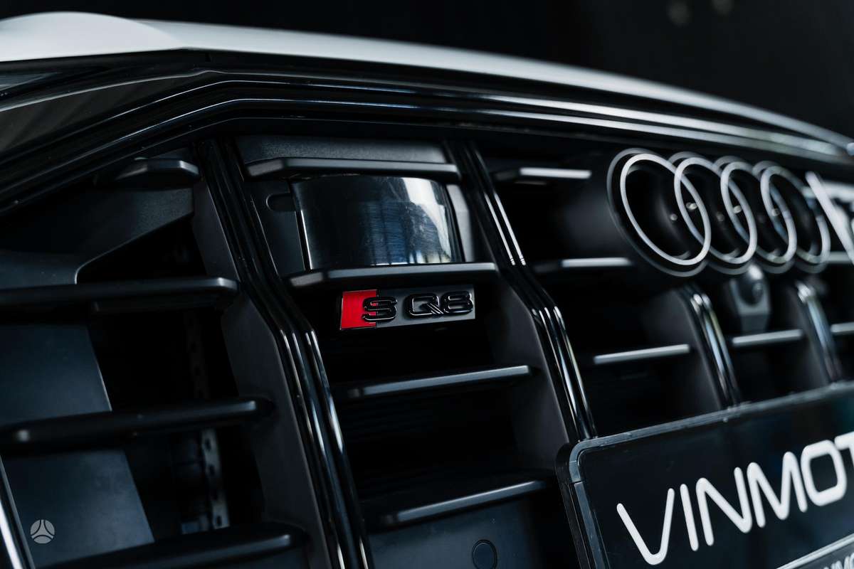 Audi SQ8 - 11
