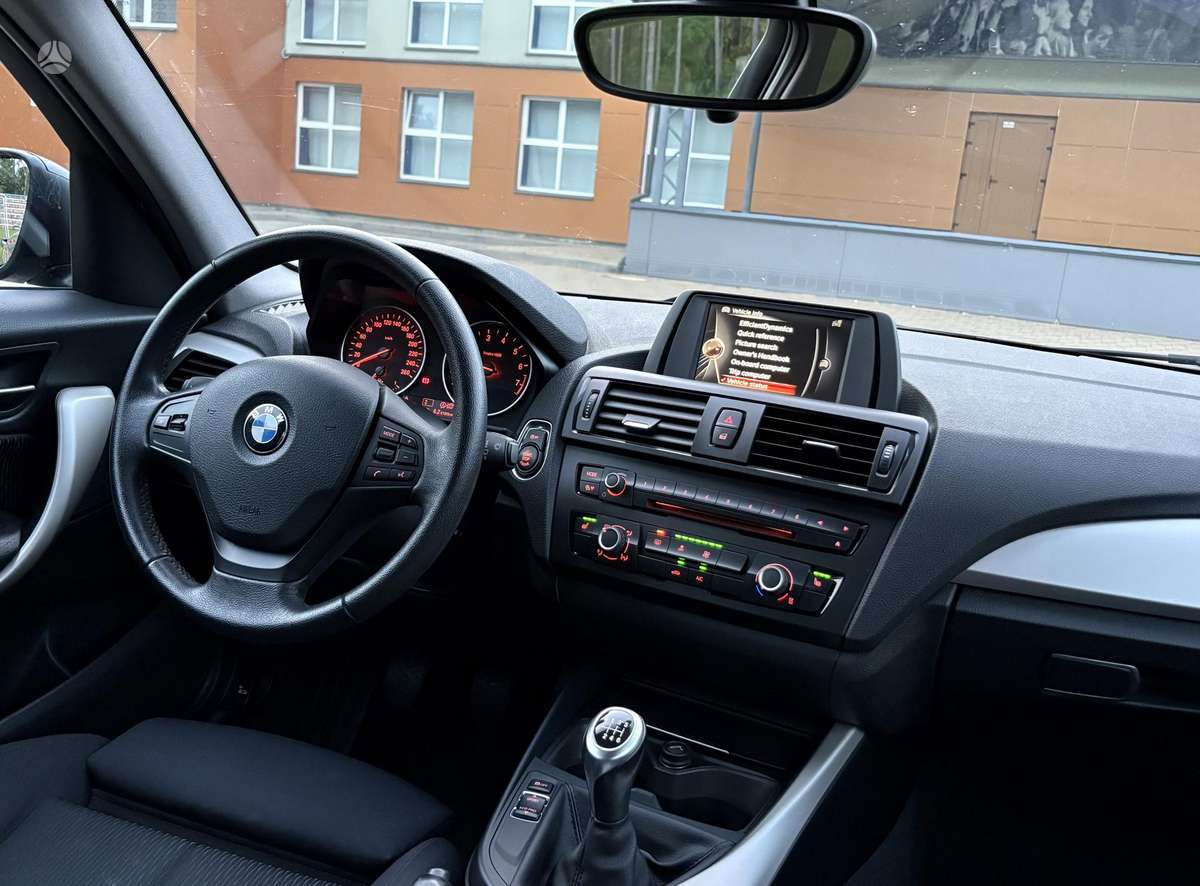 BMW 116, 1.6 l., Хэтчбек