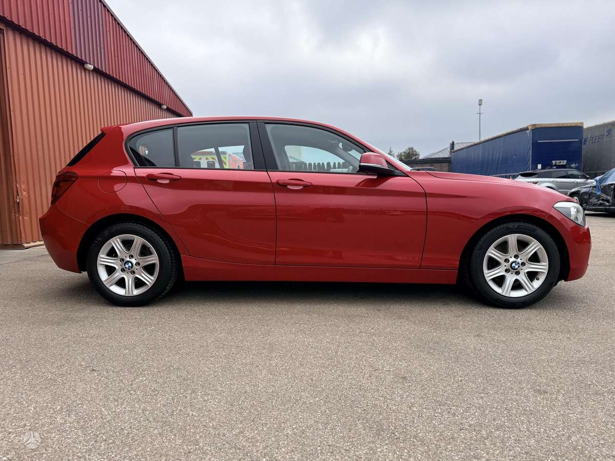 BMW 118 - 2