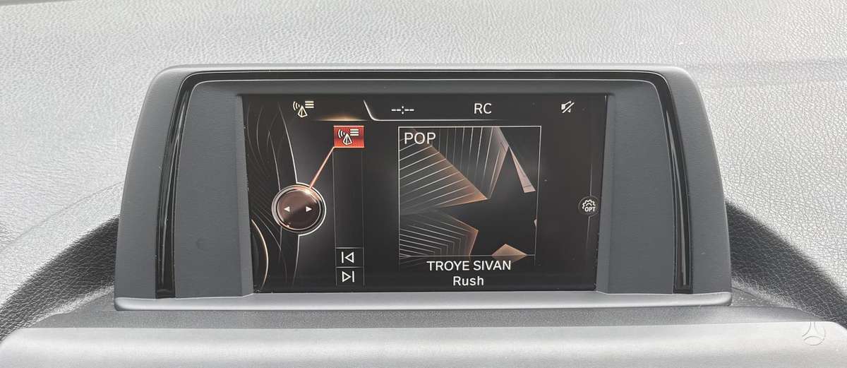 BMW 116, 1.6 l., hatchback