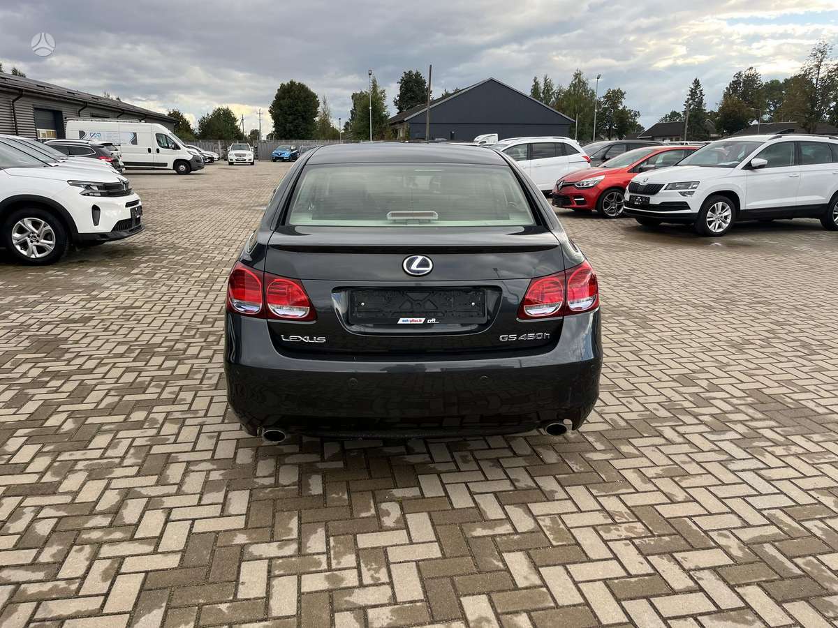 Lexus GS 450h - 12