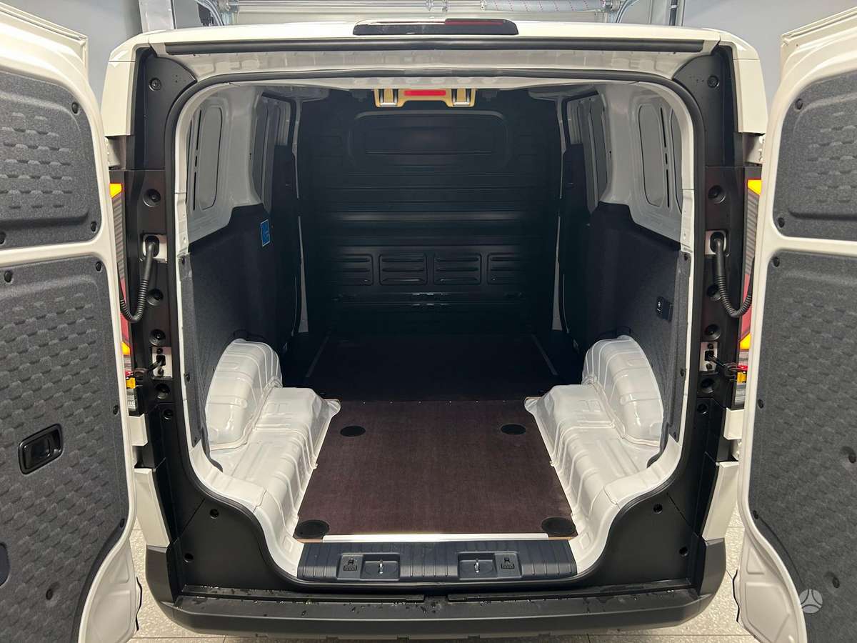 KIA PV5 - 9