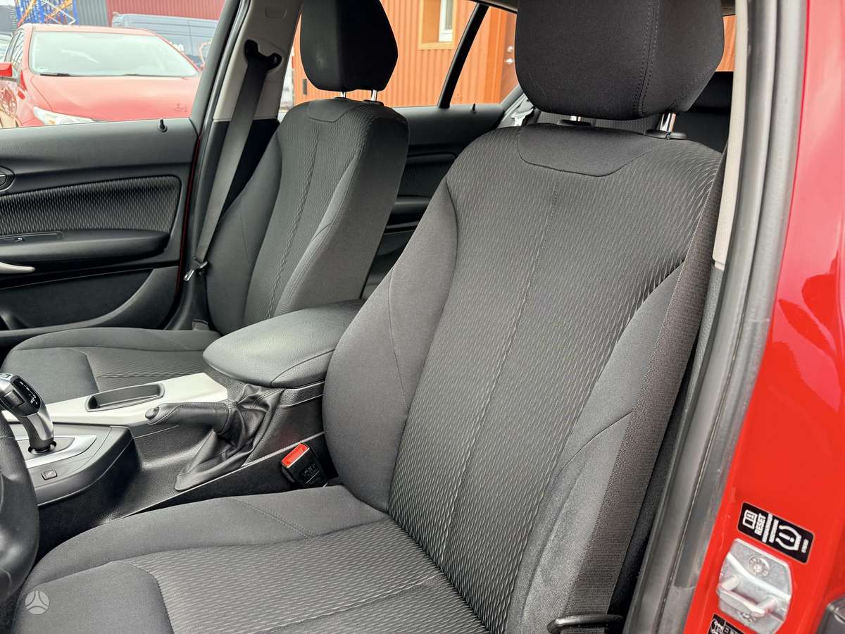 BMW 118, 1.6 l., hatchback
