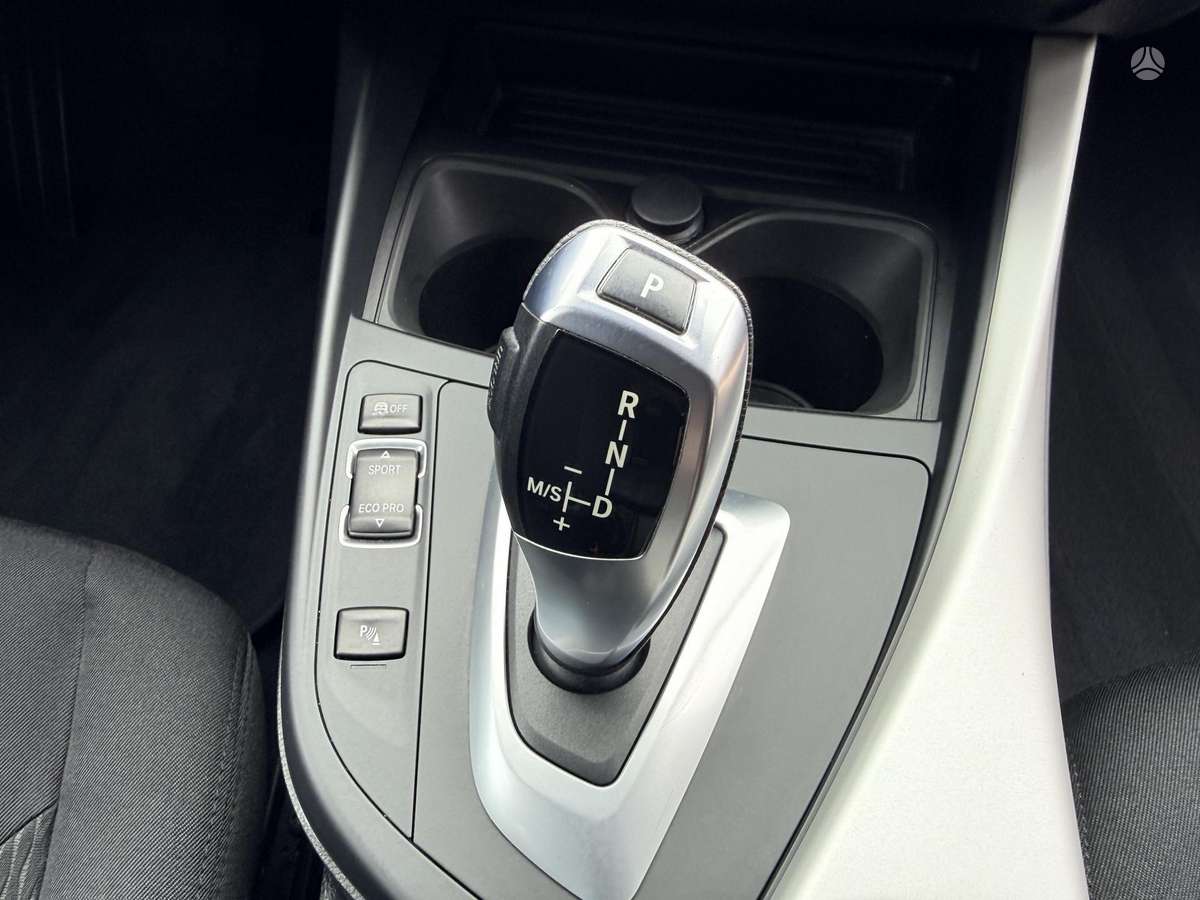 BMW 118, 1.6 l., hatchback