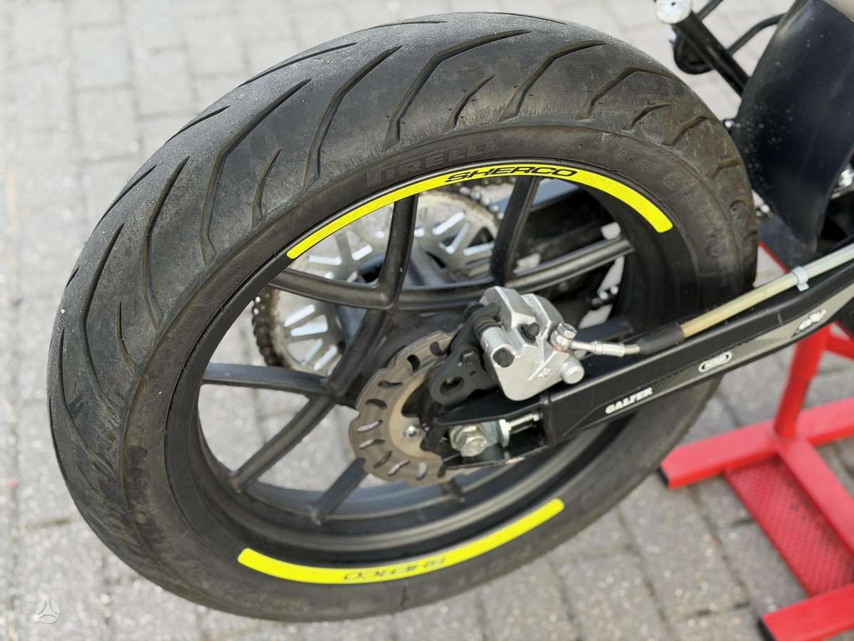Derbi Senda 49cc, supermoto