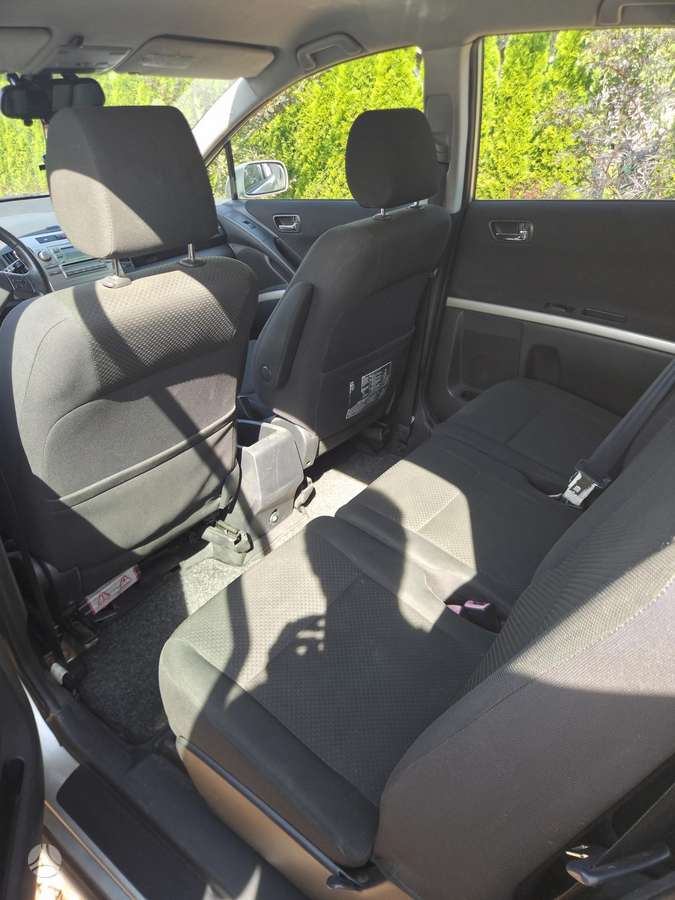 Toyota Corolla Verso - 9
