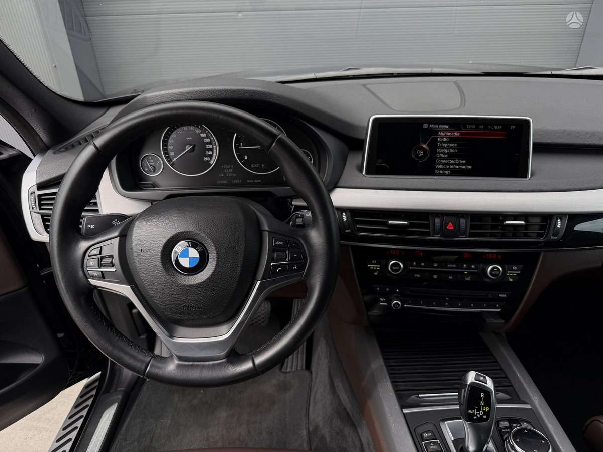 BMW X5 - 12