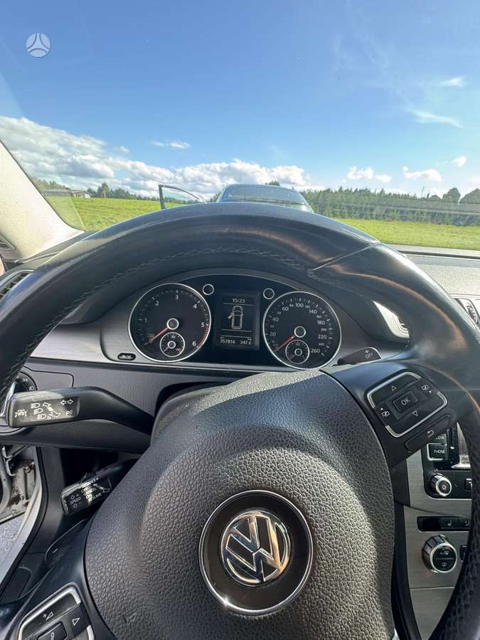 Volkswagen Passat - 5