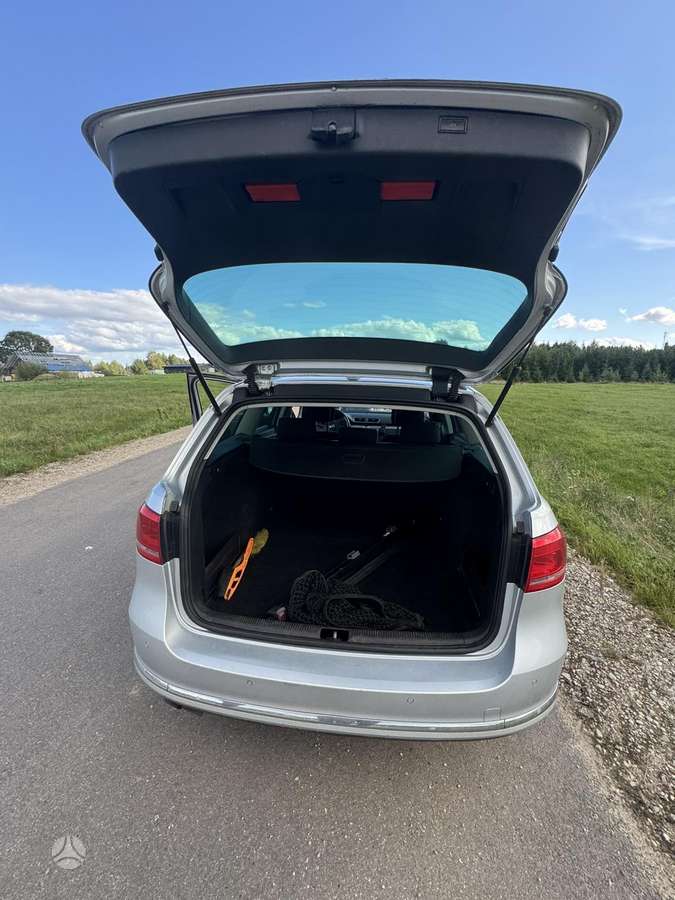 Volkswagen Passat - 9