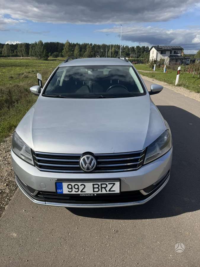 Volkswagen Passat - 12