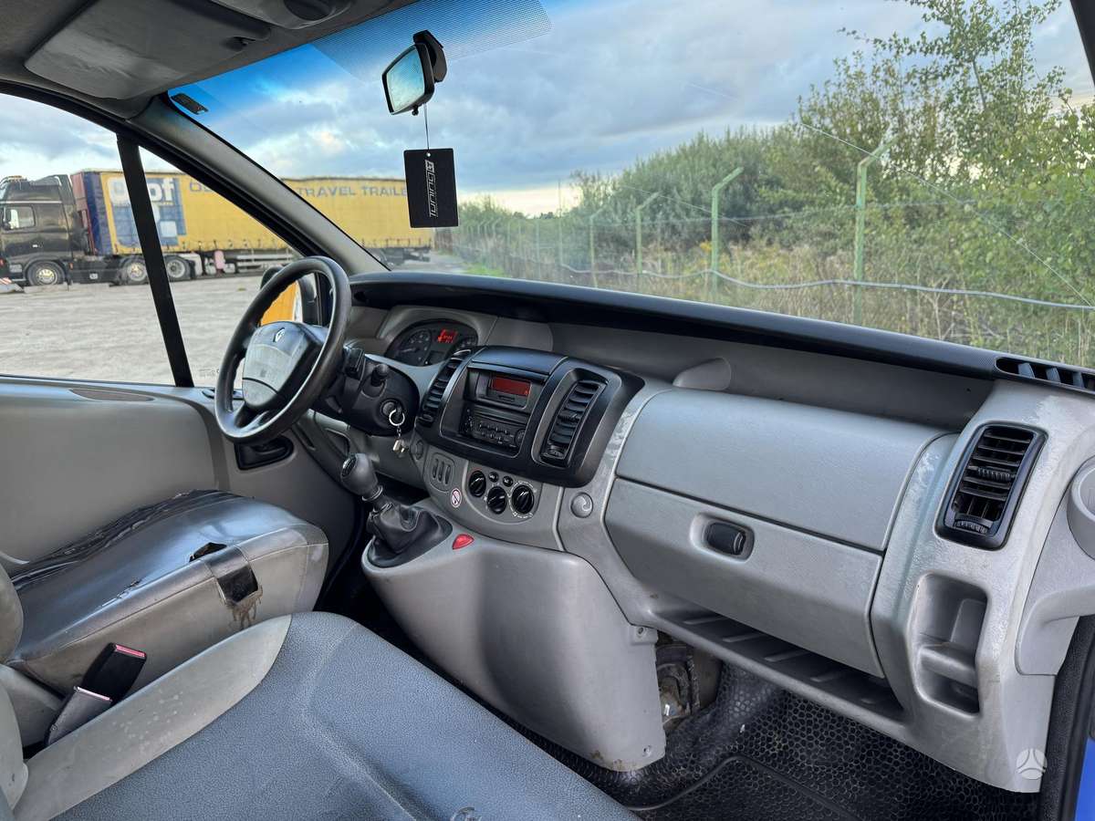 Renault Trafic - 9