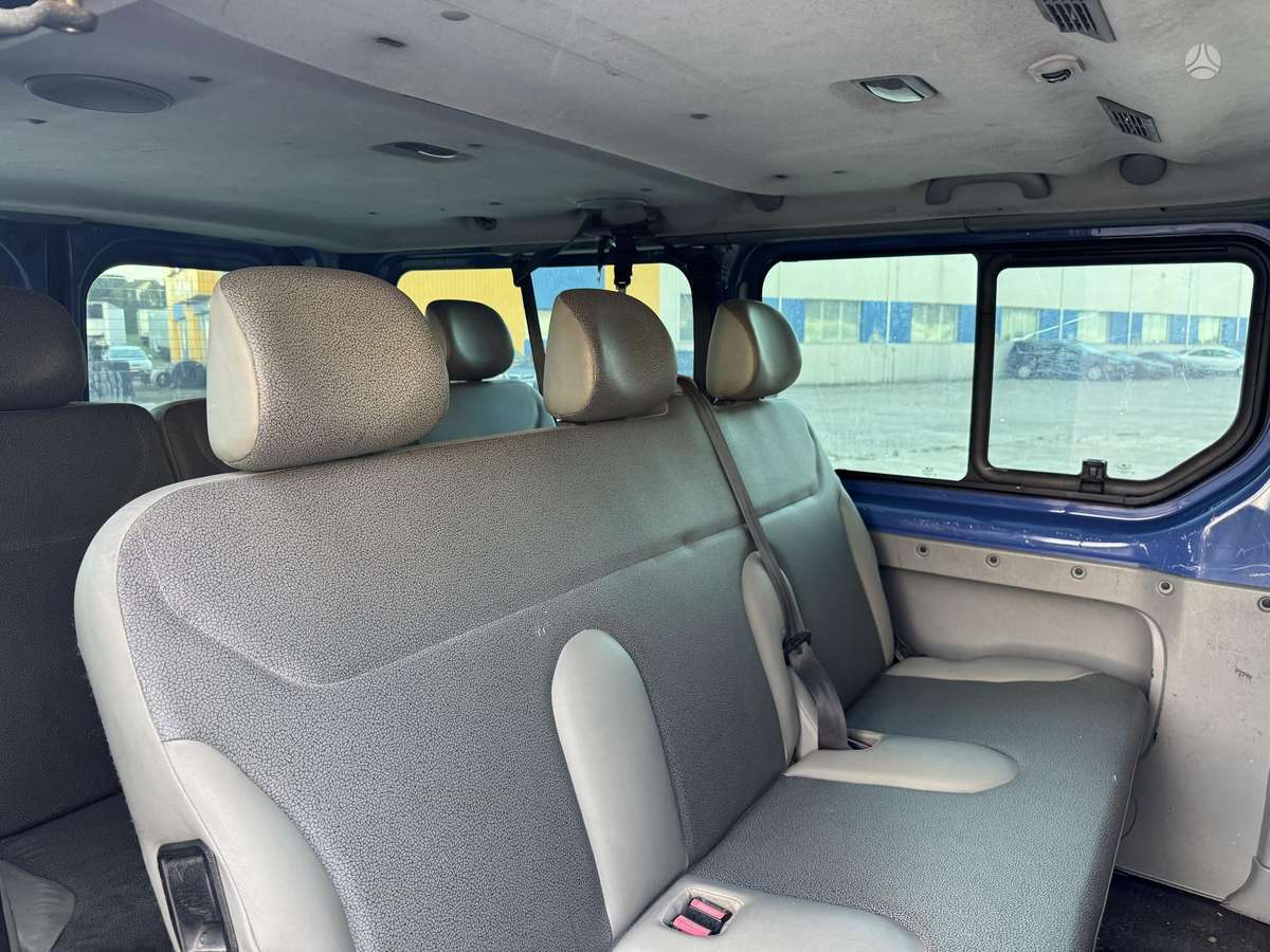 Renault Trafic - 10
