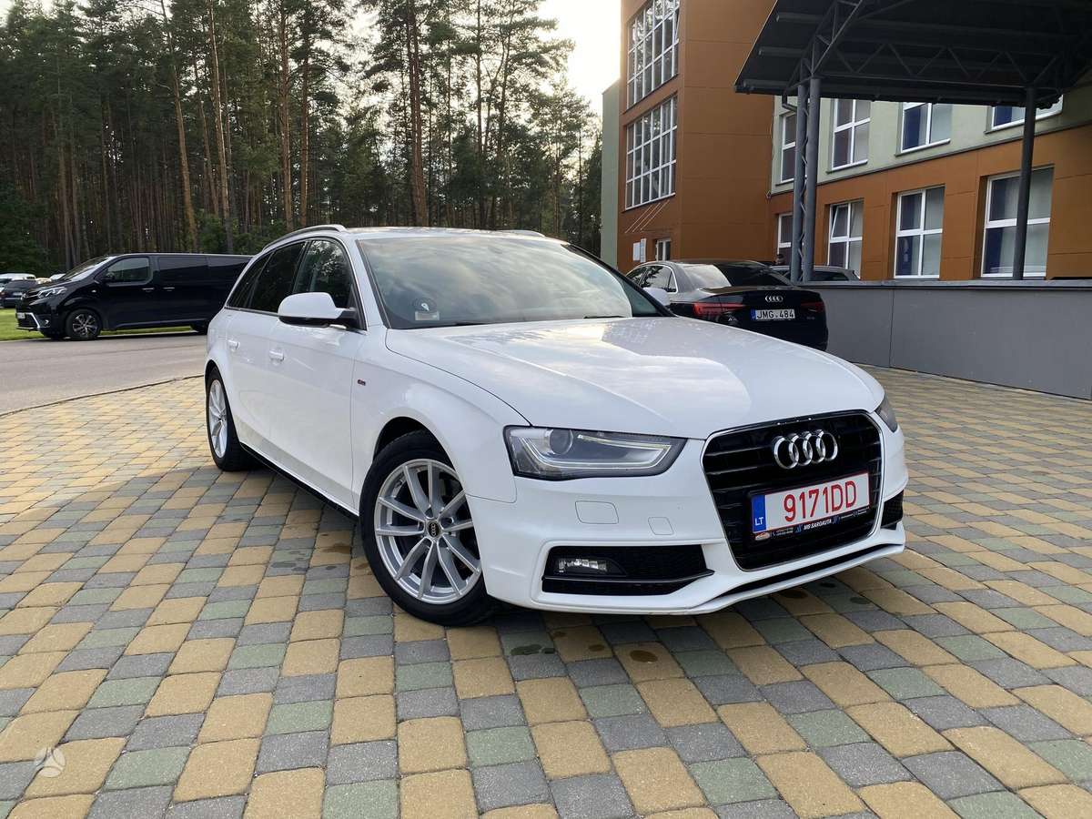 Audi A4 - 1