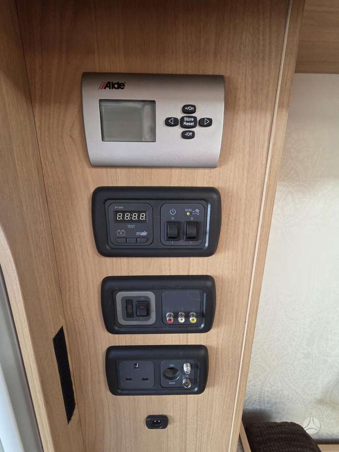 Elddis Crusader, caravans