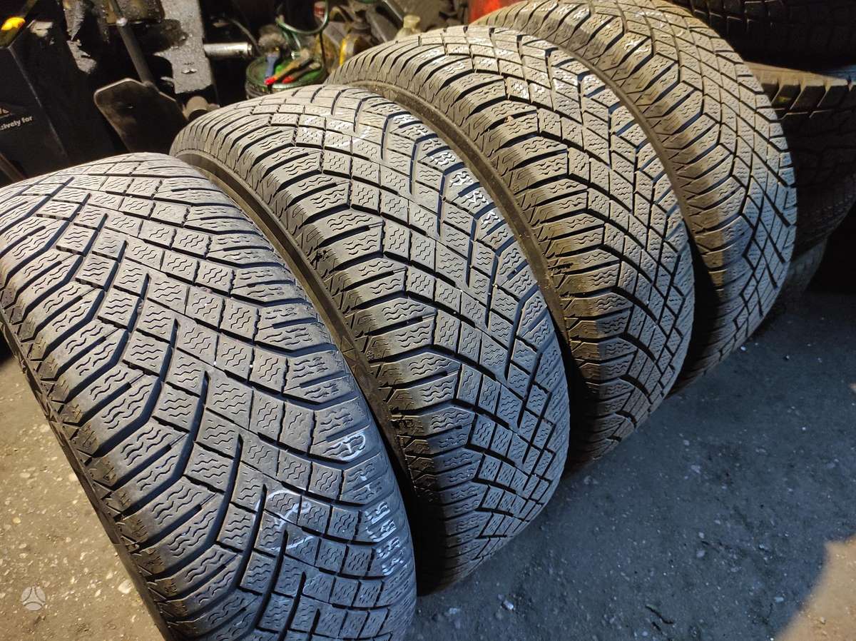 Dunlop, winter 215/65 R16