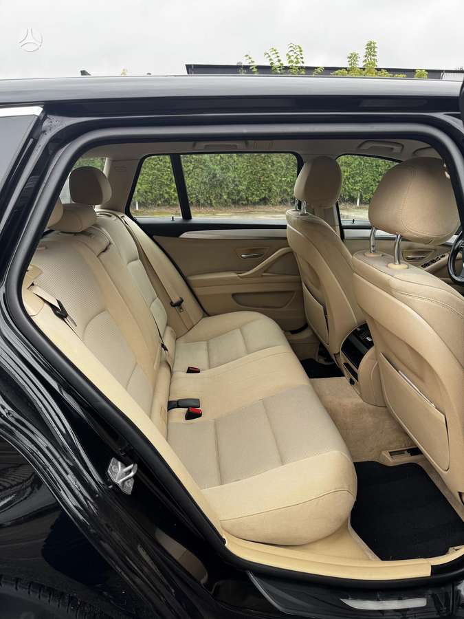 BMW 520 - 12