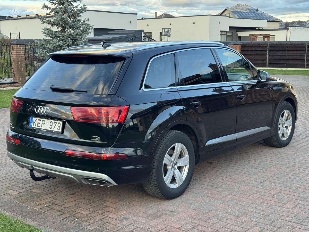 Audi Q7 - 7