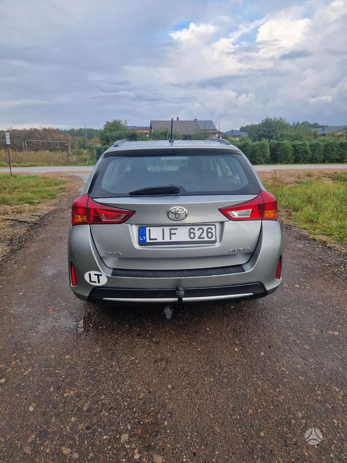 Toyota Auris - 5