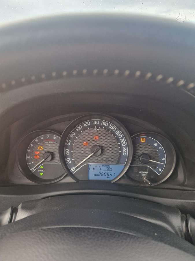Toyota Auris - 7