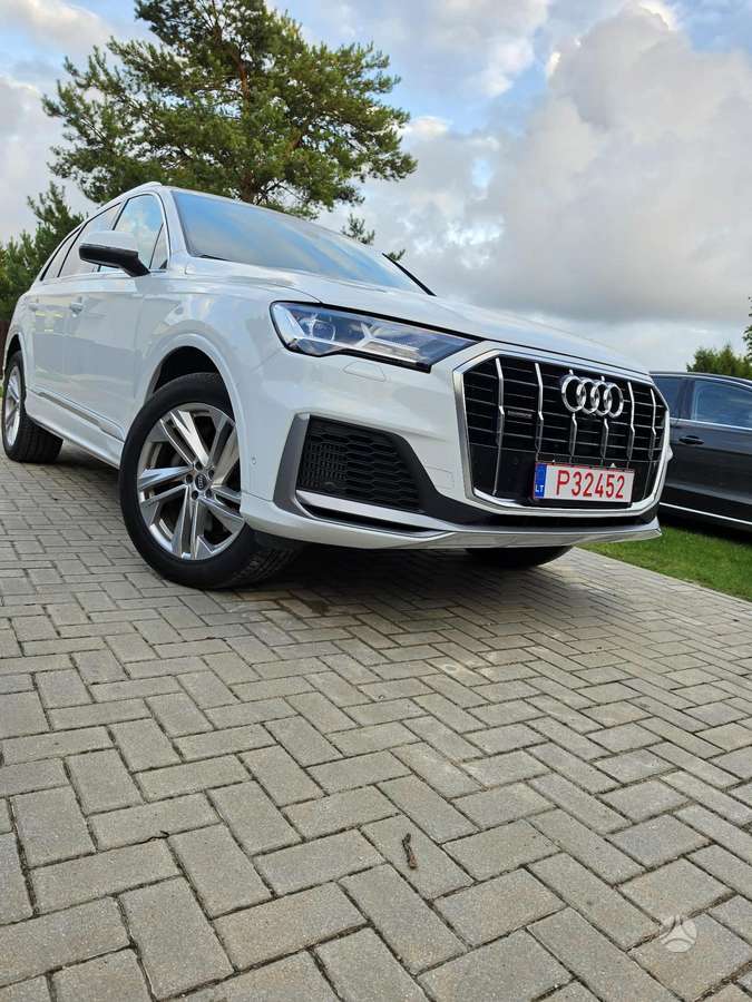 Audi Q7 - 1