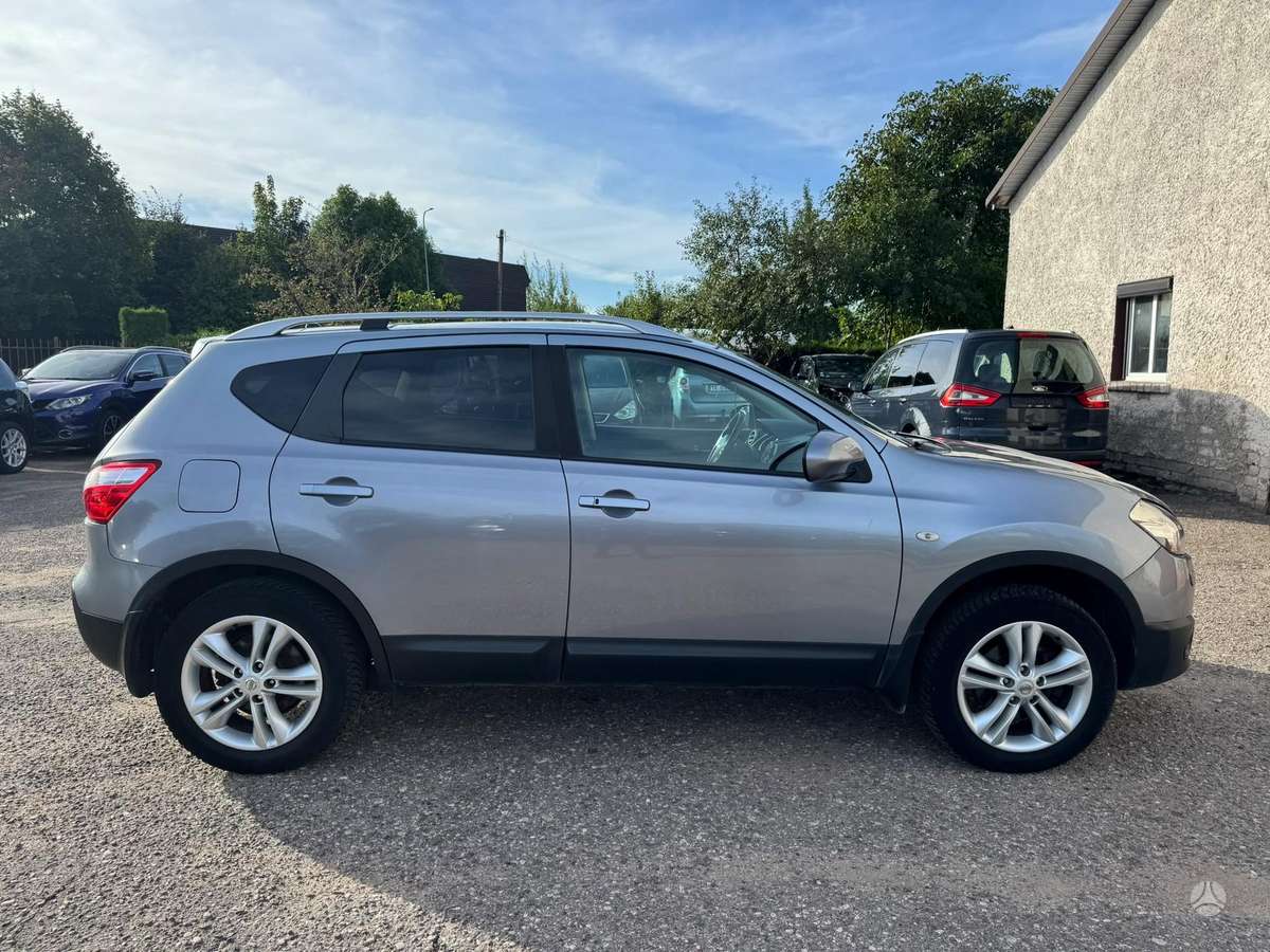 Nissan Qashqai - 4