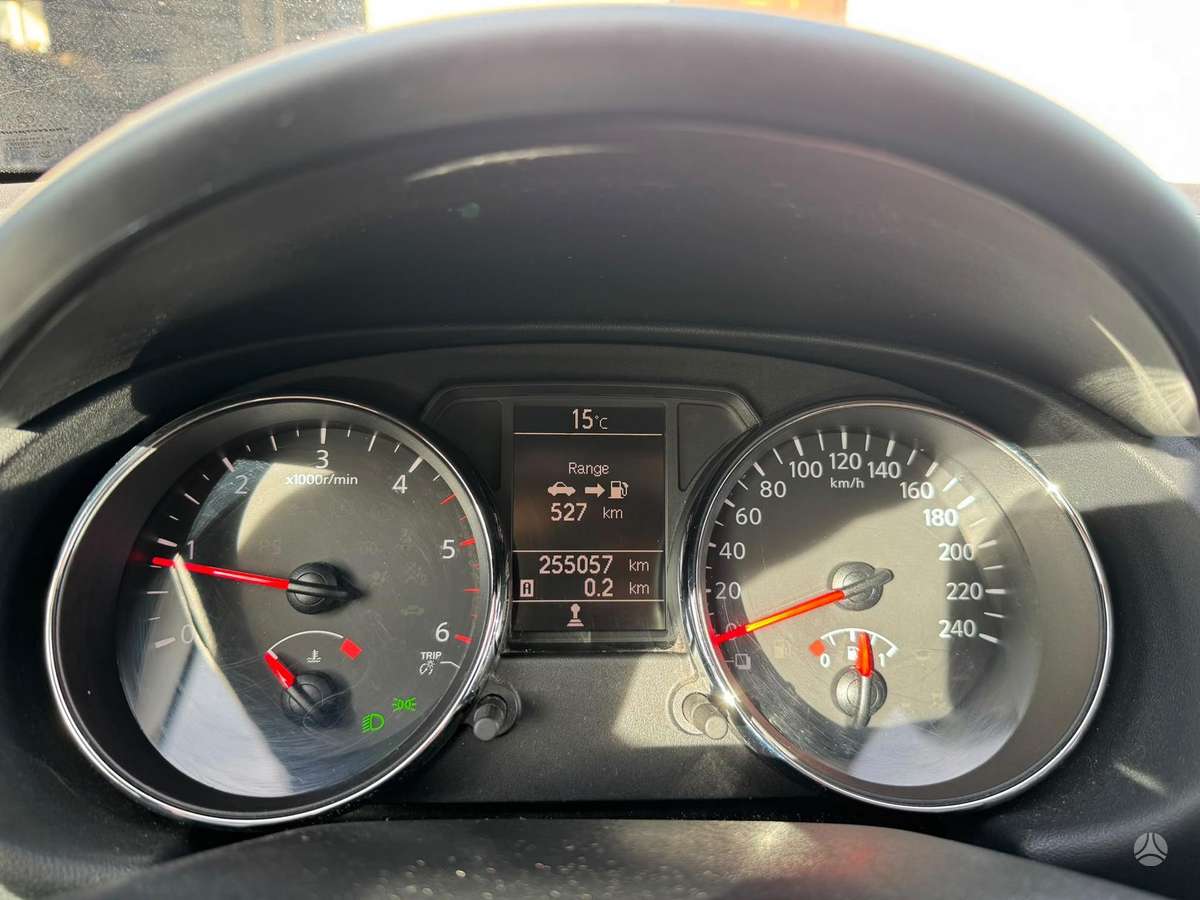 Nissan Qashqai - 12