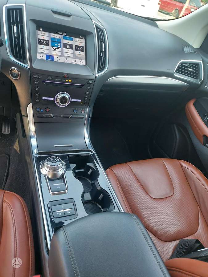 Ford Edge - 9