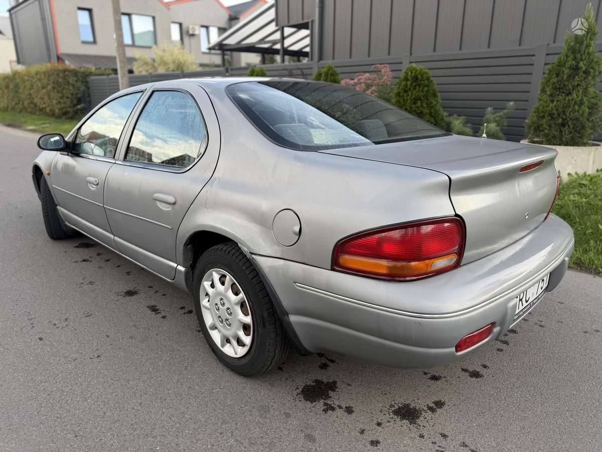 Chrysler Stratus - 9
