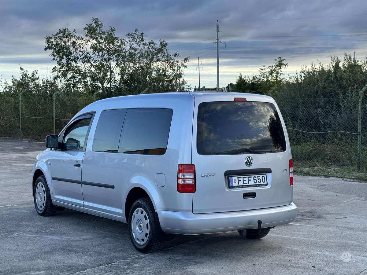 Volkswagen Caddy Maxi - 4