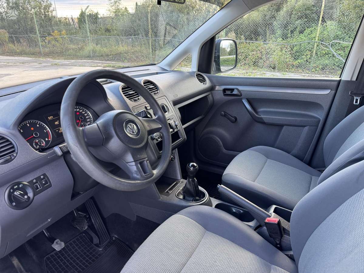 Volkswagen Caddy Maxi - 9