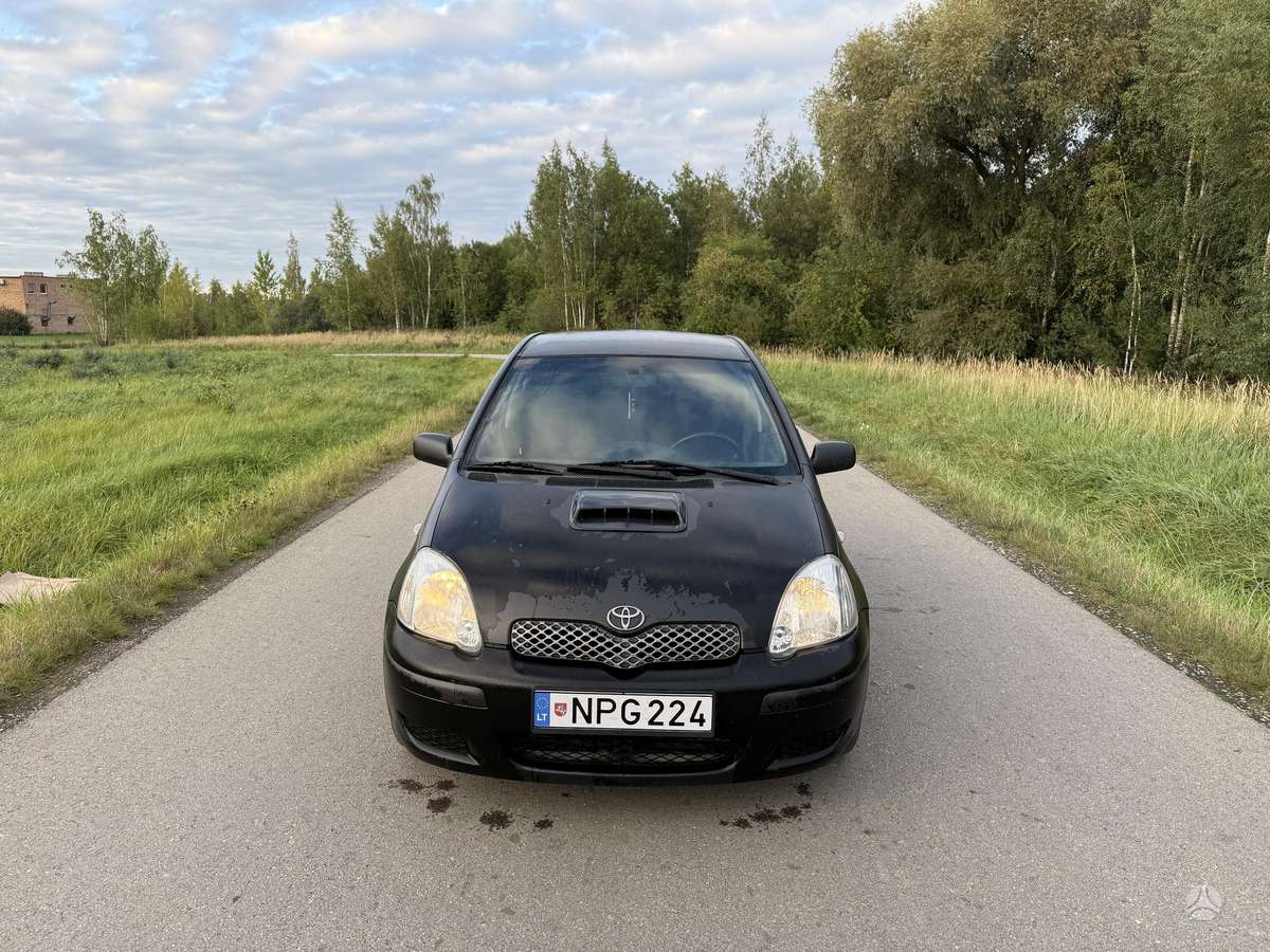 Toyota Yaris - 2