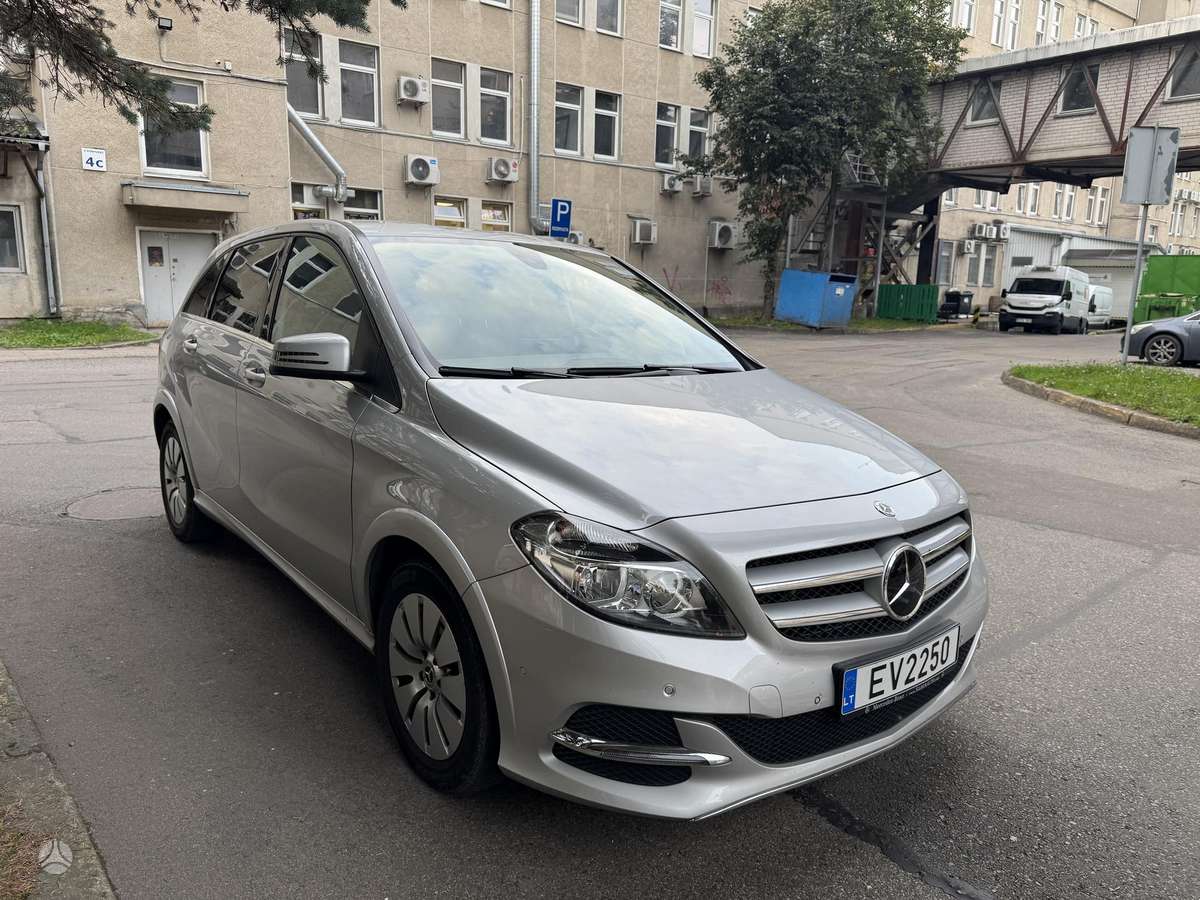 Mercedes-Benz B Electric Drive - 1