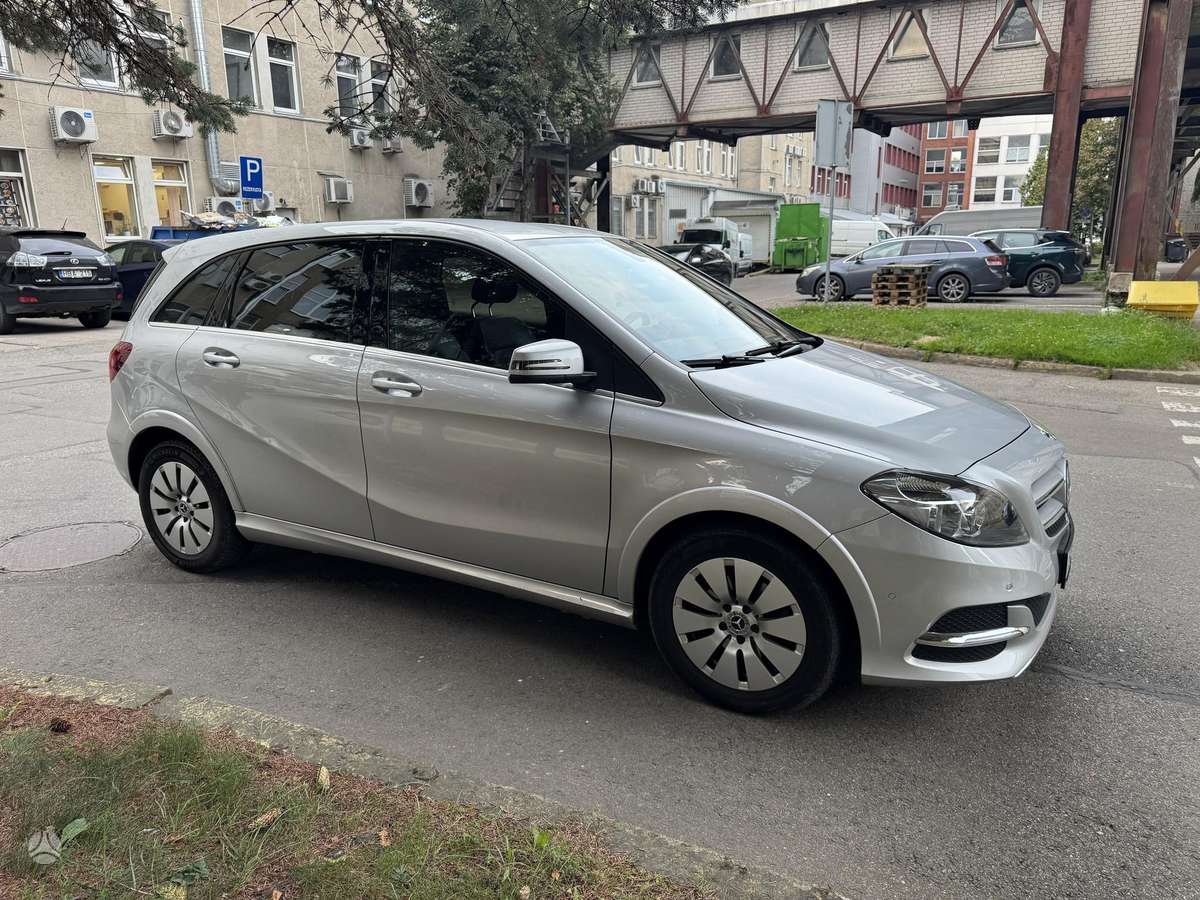 Mercedes-Benz B Electric Drive - 3