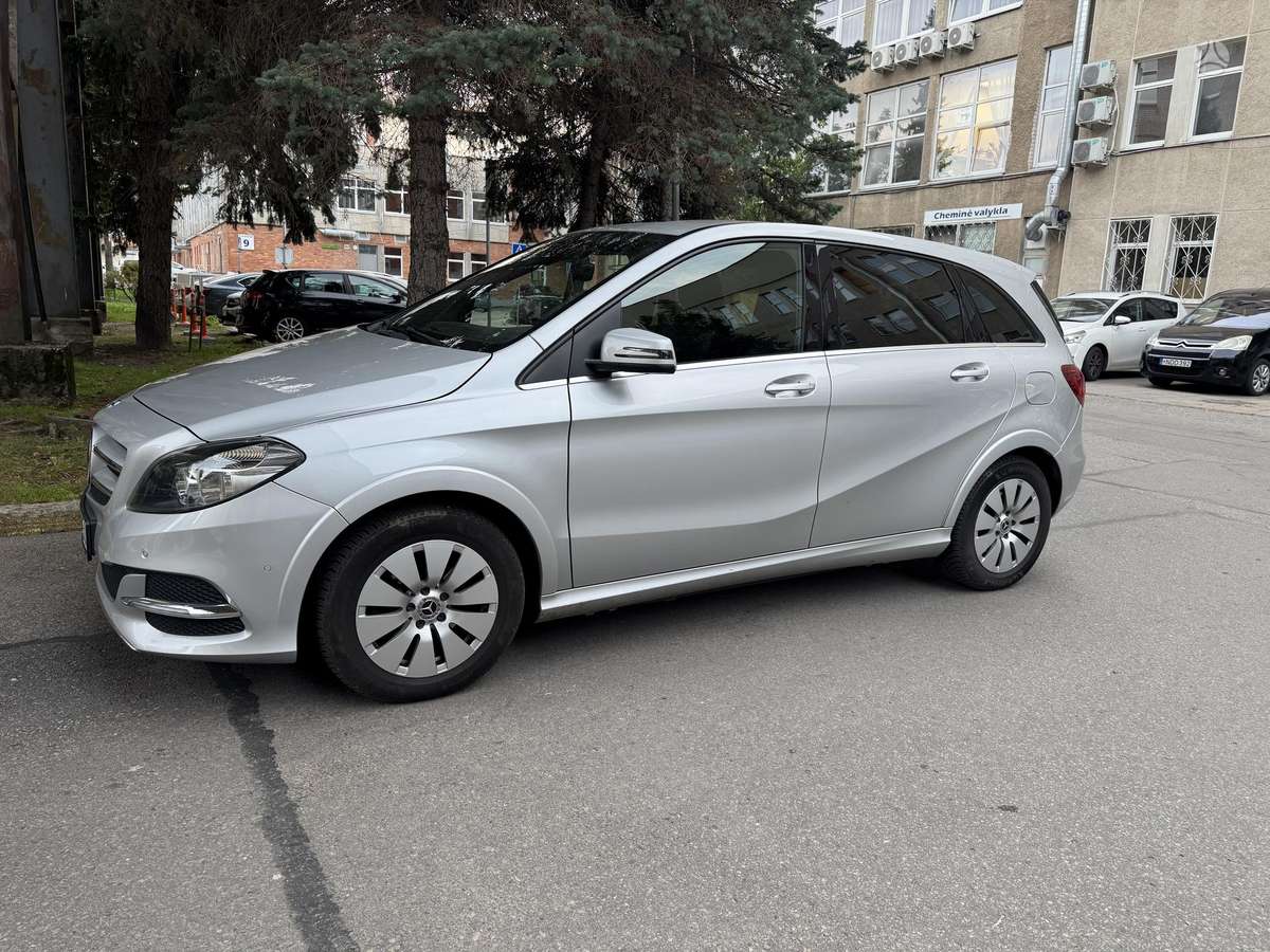 Mercedes-Benz B Electric Drive - 6