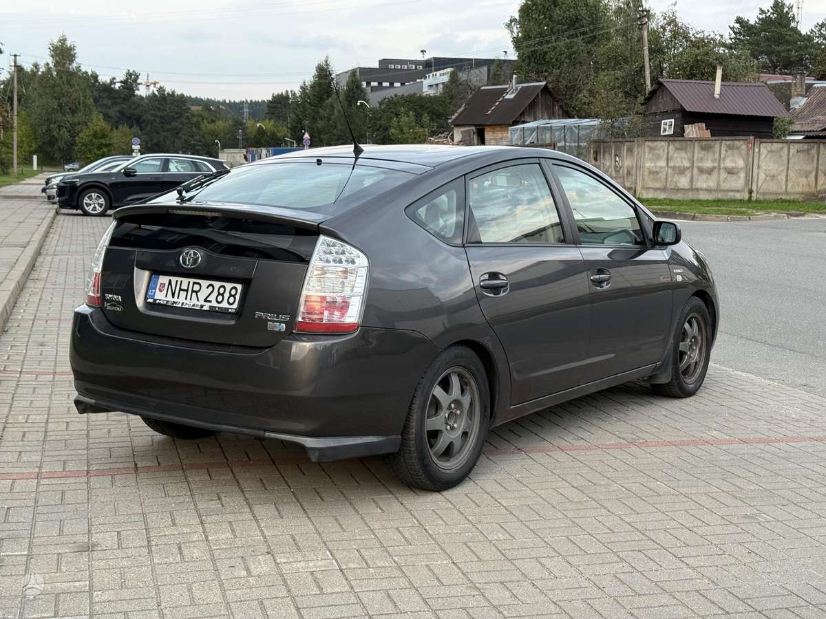 Toyota Prius - 6