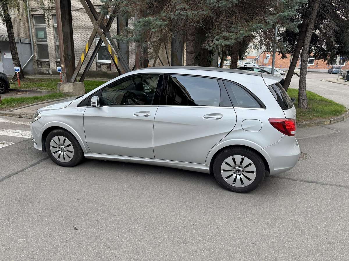 Mercedes-Benz B Electric Drive - 8