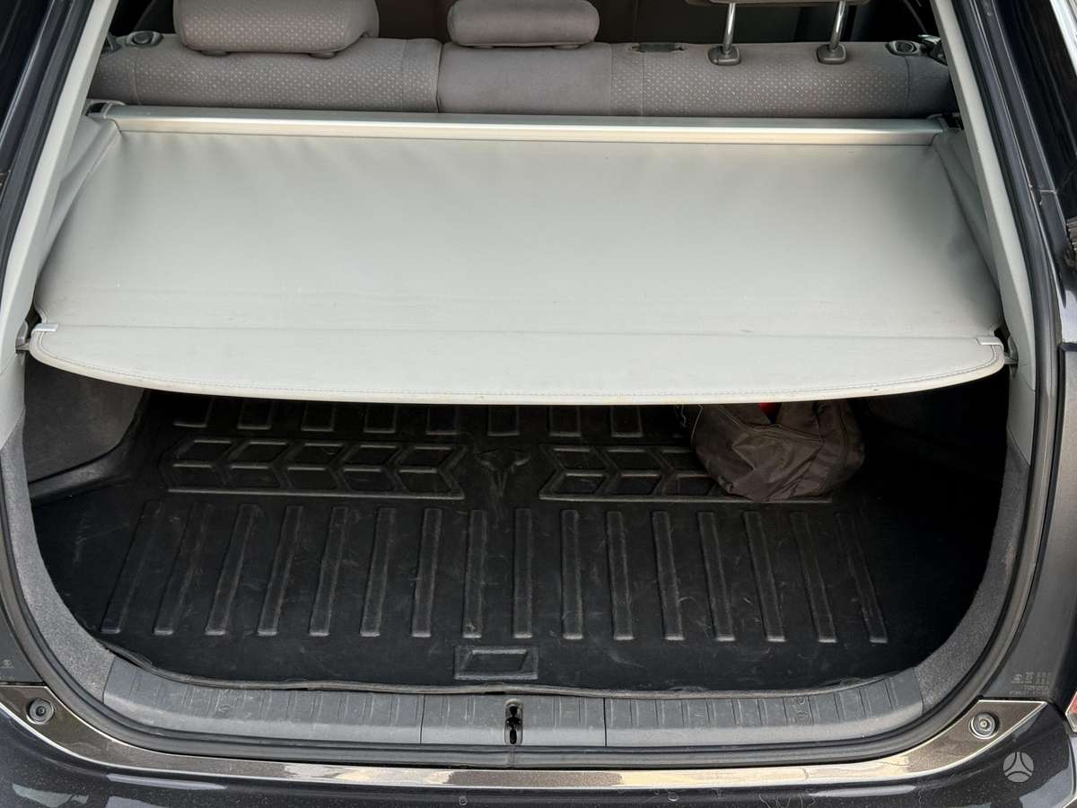 Toyota Prius - 11