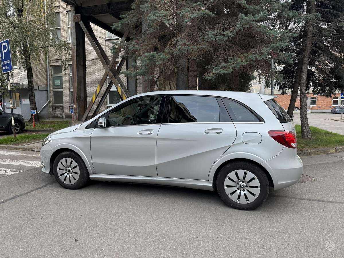 Mercedes-Benz B Electric Drive - 9
