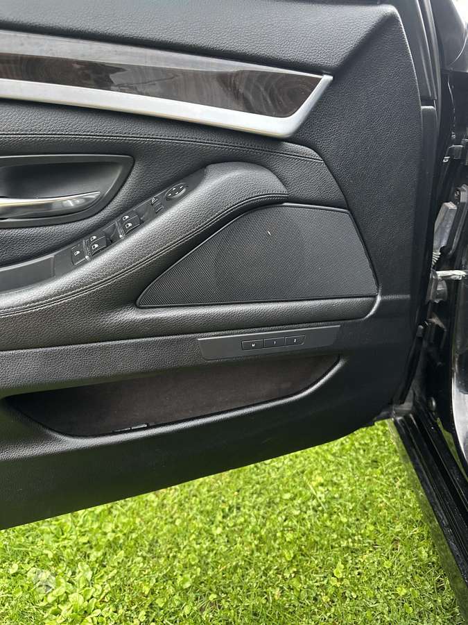 BMW 528, 2.0 l., Седан