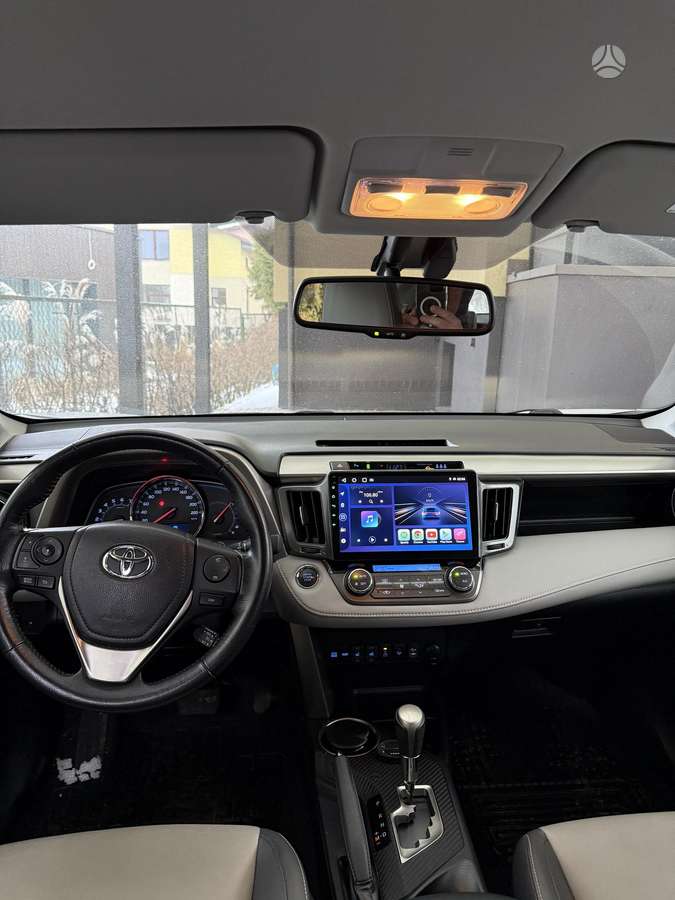 Toyota RAV4 - 4