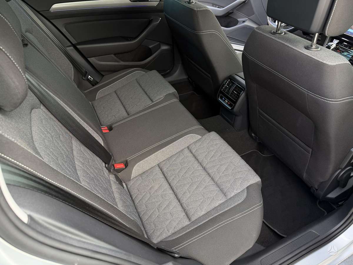 Volkswagen Passat, 2.0 l., Универсал