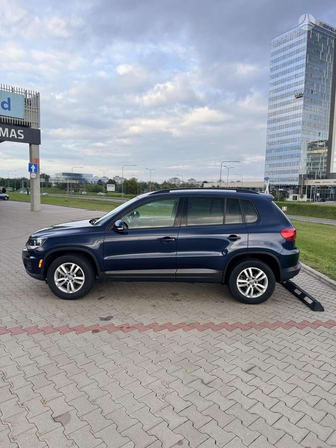 Volkswagen Tiguan - 8