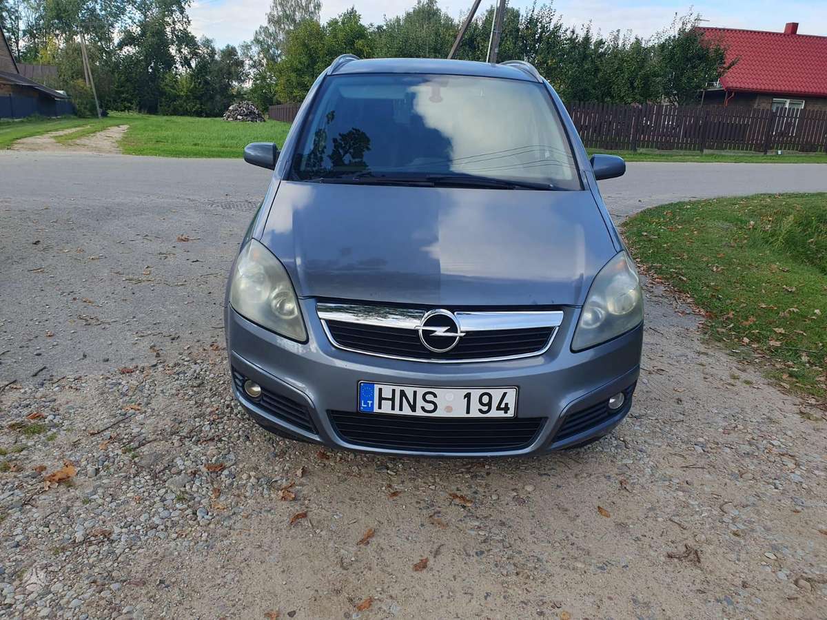 Opel Zafira - 2